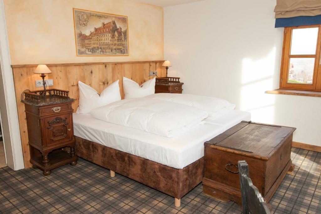 Die Post Landgasthof Aufkirchen Berg am Starnberger See Room photo